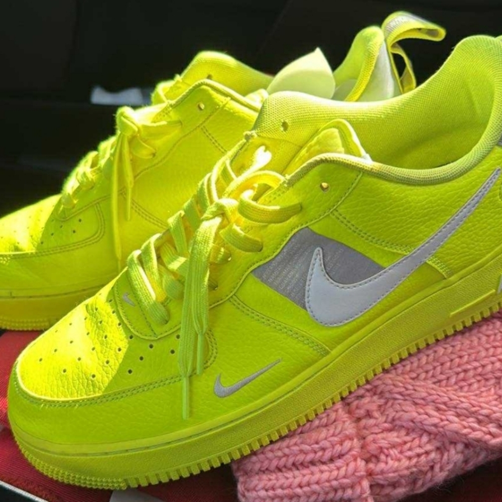 Nike LV 8. Bright Yellow Sneakers with Silver Swoosh